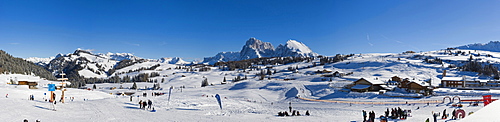 Alpe di Siusi or Mont Seuc in Ladin in winter, Compatsch, South Tyrolean Dolomites, Italy, Europe