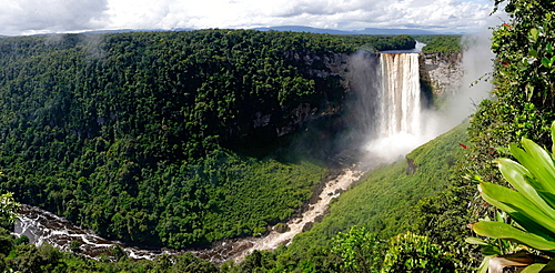 Panoramic view of Kaieteur Falls, Guyana, South America