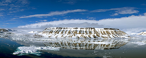 A panoramic view of Krossfjorden (cross fjord) on the northwestern side of Spitsbergen Island in the Svalbard Archipelago, Norway.