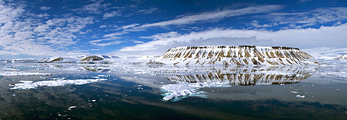 A panoramic view of Krossfjorden (cross fjord) on the northwestern side of Spitsbergen Island in the Svalbard Archipelago, Norway.