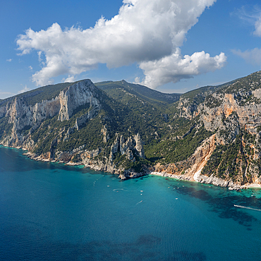 Cala Goloritze with the spire of Aguglia, Gennargentu and Golfo di Orosei National Park, Sardinia, Italy, Mediterranean, Europe