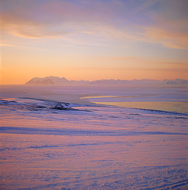 Evening light, Isfjord, Spitsbergen, Norway, Scandinavia