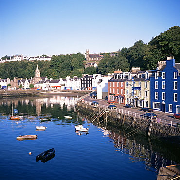 Harbour and main street, Tobermory, Island of Mull, Argyllshire, Inner Hebrides, Scotland, United Kingdom, Europe