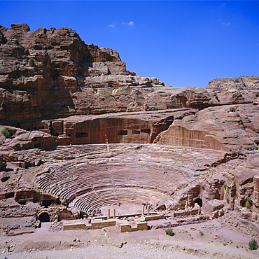 Main theatre, 1st century AD, carved into the solid rock, hellenistic style, Petra, Jordan, Middle East