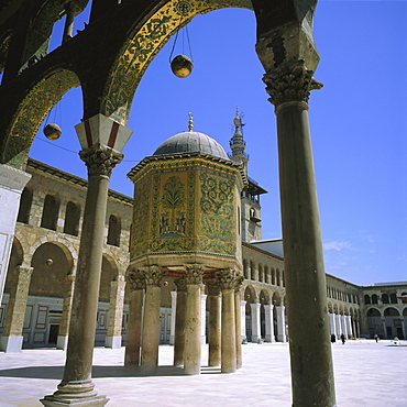 Treasury covered in mosaic, Great Mosque dating from Omayyad times, 705 AD, Damascus, Syria