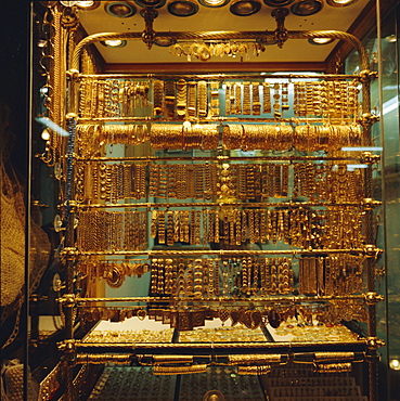 Gold stall, Hamadiyyeh Souk, Damascus, Syria, Middle East