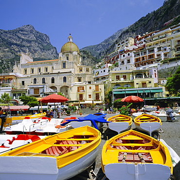 Boats and waterfront, Positano, Costiera Amalfitana (Amalfi Coast), UNESCO World Heritage Site,  Campania, Italy, Europe