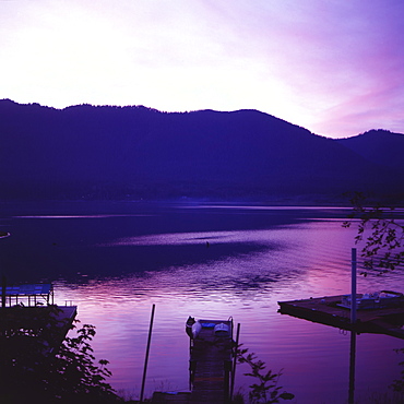 Sunset on Lake Quinault, Olympic National Park, UNESCO World Heritage Site, Washington. United States of America, North America