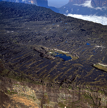 Aerial image of tepuis showing the summit of Mount Roraima (Cerro Roraima) with Lake Gladys, Venezuela, South America