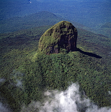 Aerial image of Wadakapiapetepui, Eastern chain of tepuis, Estado Bolivar, Venezuela, South America