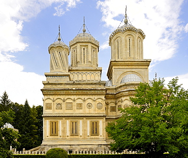 Episcopal church or abbey, Bisterica Manastiri, Curtea de Arges, Wallachia region, Romania, Europe