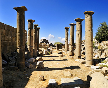 Antique Roman temple, archeological site of Qalaat Faqra, Lebanon, Middle East, West Asia