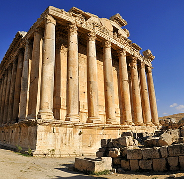 Antique Bacchus temple ruins at the archeological site of Baalbek, Unesco World Heritage Site, Bekaa Valley, Lebanon, Middle East, West Asia