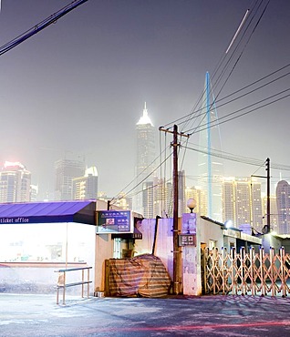 Illuminated Shanghai skyline, Jin Mao Tower, Shanghai World Financial Center, SWFC Building, Puxi, Pudong, Shanghai, China, Asien