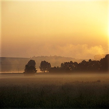 Sun rise near Furth im Wald, Bavarian Forest, Upper Palatinate, Bavaria, Germany, Europe