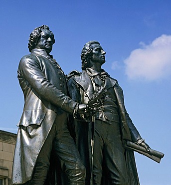 Memorial to Goethe and Schiller, Weimar, Thuringia, Germany, Europe