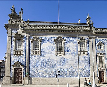 Igreja da Ordem Terceira de Nossa Senhora do Carmo Church on Placa Carlos Alberto, Porto, UNESCO World Cultural Heritage Site, Portugal, Europe