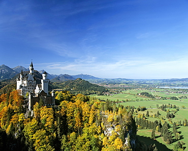 Neuschwanstein Castle in autumn, Panorama, Alp lake, Fuessen, Thannheimer Mountains, Allgaeu, Bavaria, Germany