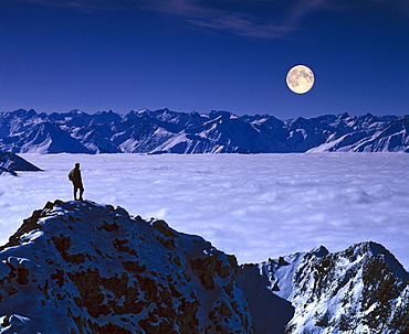 Panoramic view of the Karwendel Range by full moon, sea of fog, view of the Stubai Alps, Upper Bavaria, Bavaria, Germany, Europe