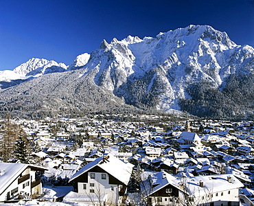 Mittenwald Forest and Karwendel Range, wintertime, Upper Bavaria, Bavaria, Germany, Europe