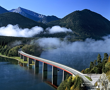 Sylvenstein bridge, Sylvenstein reservoir, autumn, Isar, Upper Bavaria, Germany