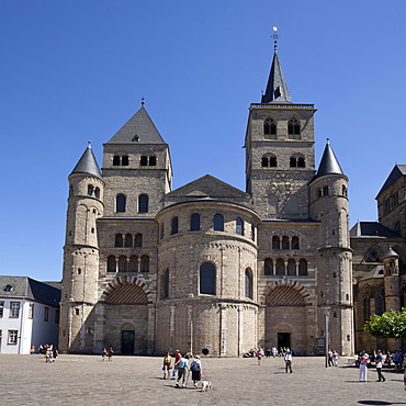 Cathedral of St. Peter, Trier, Rhineland-Palatinate, Germany, Europe, PublicGround