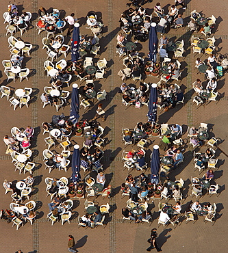 Aerial view, street cafe, outdoor dining, Recklinghausen, Ruhr area, North Rhine-Westphalia, Germany, Europe