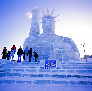 Ice carving, Mombetsu Ice Festival, Hokkaido, Japan