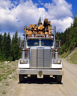 Logging truck, British Columbia, Canada, North America