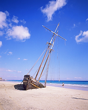 Shipwreck on the beach on south coast, Fuerteventura, Canary Islands, Spain, Atlantic, Europe