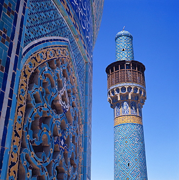 Madrasah-ye Chahar Bagh, formerly the Theological College of the Mother of the Shah, Isfahan, Iran, Middle East