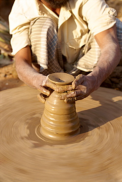 Potter and wheel in village near Jodhpur, Rajasthan state, India, Asia