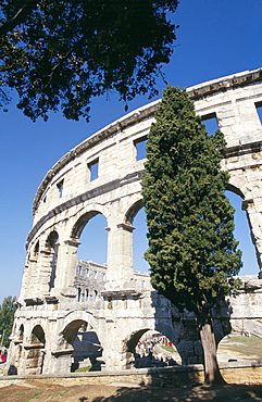 Roman amphitheatre dating from 1st century BC, with 22000 capacity, Pula, Istria, Croatia, Europe