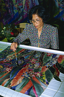 Demonstration of batik painting, Kuala Lumpur, Malaysia, Southeast Asia, Asia