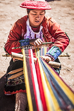 Ccaccaccollo weaving community, Sacred Valley of the Incas, near Cusco, Peru, South America