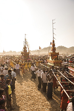 Mrauk U, Dung Bwe Festival for the passing of an important Buddhist Monk, Rakhine State, Myanmar (Burma), Asia