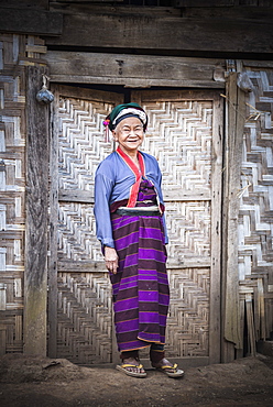 Palaung woman, part of the Palau Hill Tribe near Hsipaw Township, Shan State, Myanmar (Burma), Asia