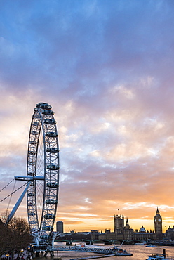 London Eye (Millennium Wheel) at sunset, London Borough of Lambeth, England, United Kingdom, Europe