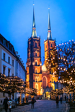 Wroclaw Cathedral in the evening, St. John the Baptist Cathedral, Cathedral Island, Ostrów Tumski, Wroclaw, Poland, Europe