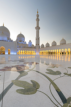 Sheikh Zayed Grand Mosque, Abu Dhabi, United Arab Emirates