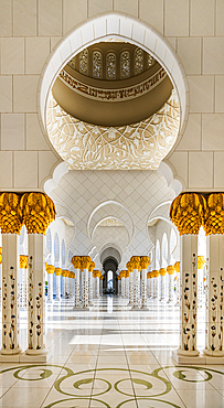 The Sheikh Zayed Grand Mosque, Abu Dhabi, UAE