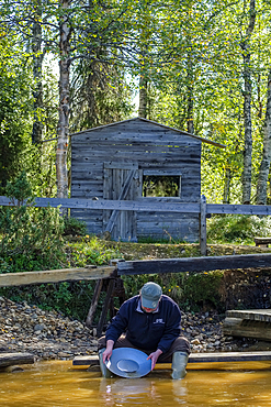 Gold Diggers Museum, Tourists panning for gold, Gold Diggers Village, Tankavaara, Finland