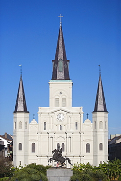 St. Louis Cathedral on Jackson Square, French Quarter, New Orleans, Louisiana, USA