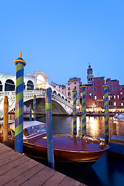 Rialto Bridge, Grand Canal, Venice, Veneto, Italy