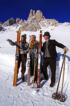 Traditional Skiers, Sella Ronda, Groedner Joch, Groeden, South Tyrol, Italy, MR