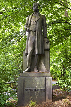 Statue of Gottlob Jacobi at the first ironworks in the Ruhrgebiet area at Oberhausen, St. Antony-Huette, Ruhrgebiet, North Rhine-Westphalia, Germany, Europe