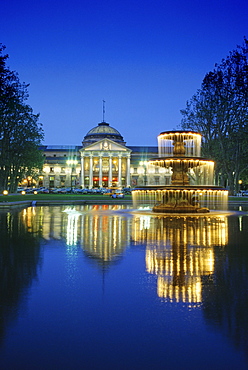 Fountain in front of the Spa hotel, Wiesbaden, Rhine river, Hesse, Germany