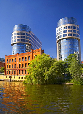 with the houseboat through Berlin Tiergarten, Ministry of the Interior, Spree, Germany, Europe