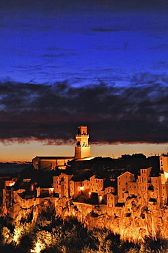 Illuminated tuff city in the evening, Pitigliano, Province Grosseto, Tuscany, Italy, Europe