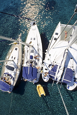 Sailing boats seen from the crows nest, high angle view, birdÂ¥s eye view, Mediterranean sea, Greece, Europe